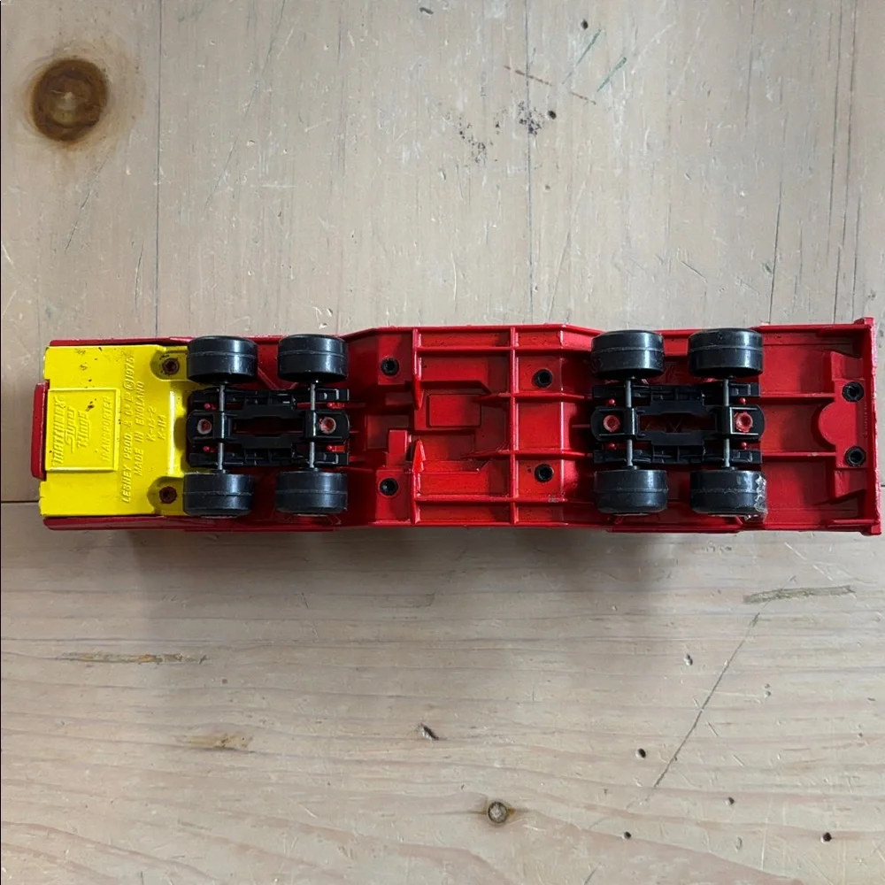 Matchbox Super Kings Aircraft Transporter